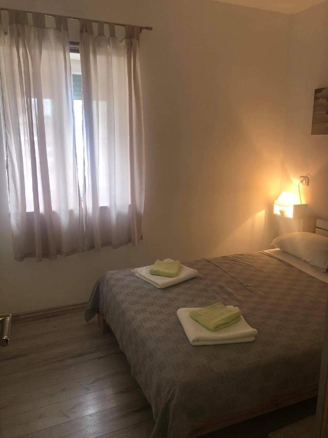 Apartmani Dokic 巴莱 外观 照片