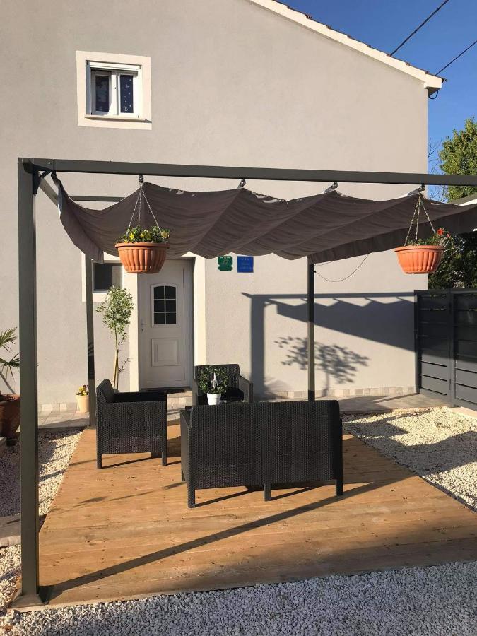 Apartmani Dokic 巴莱 外观 照片