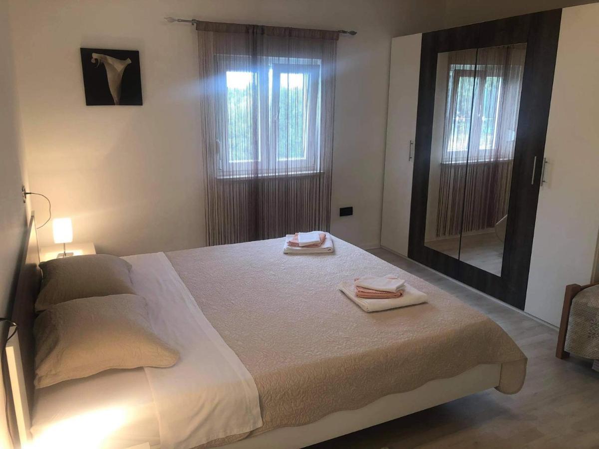 Apartmani Dokic 巴莱 外观 照片